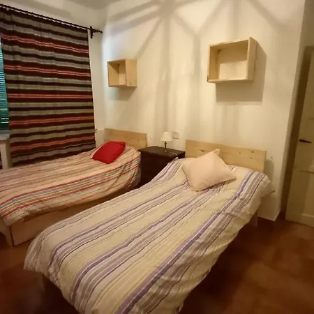 Increible Casa Rural Con Piscina Para 15 Personas * El Cubo de Tierra del Vino