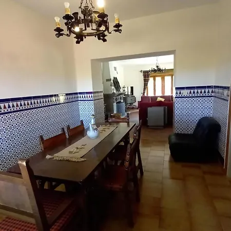 Increible Casa Rural Con Piscina Para 15 Personas Vakantiehuis El Cubo de Tierra del Vino